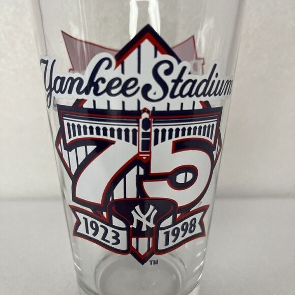 New York Yankees Stadium 75th Anniversary Budweiser Vintage Beer Glass 1923-1998 - Picture 5 of 7